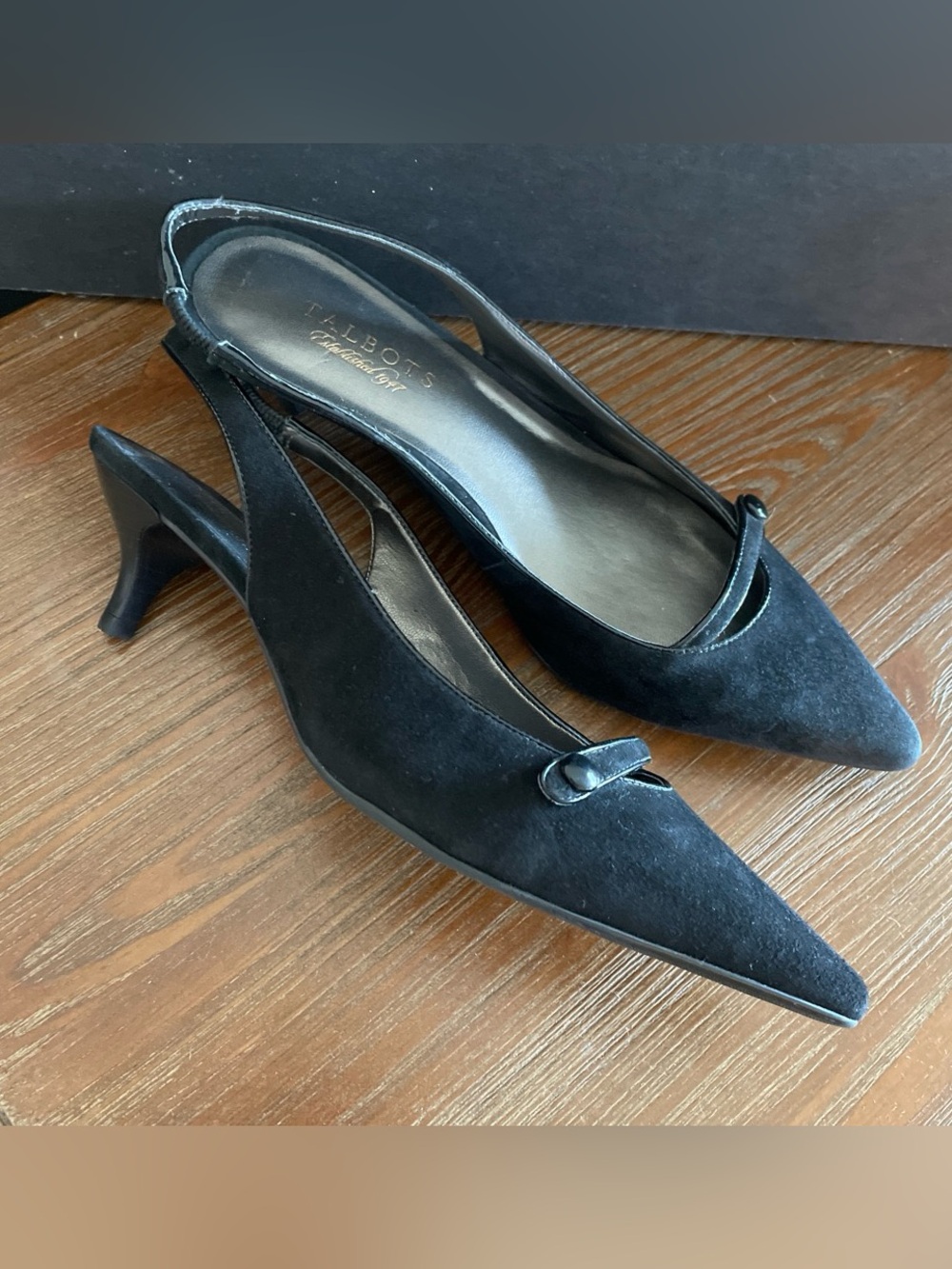 Talbots Classic Suede Kitten Heel Pumps Size 9.5 Black Elegant Office Chic